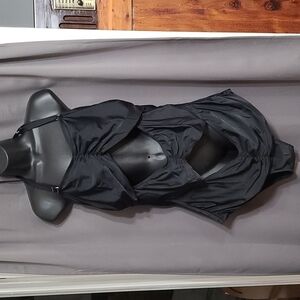 Women's One Piece Swimsuit Black Mid-Section Cutouts Halter Strap XXXL EUC READ